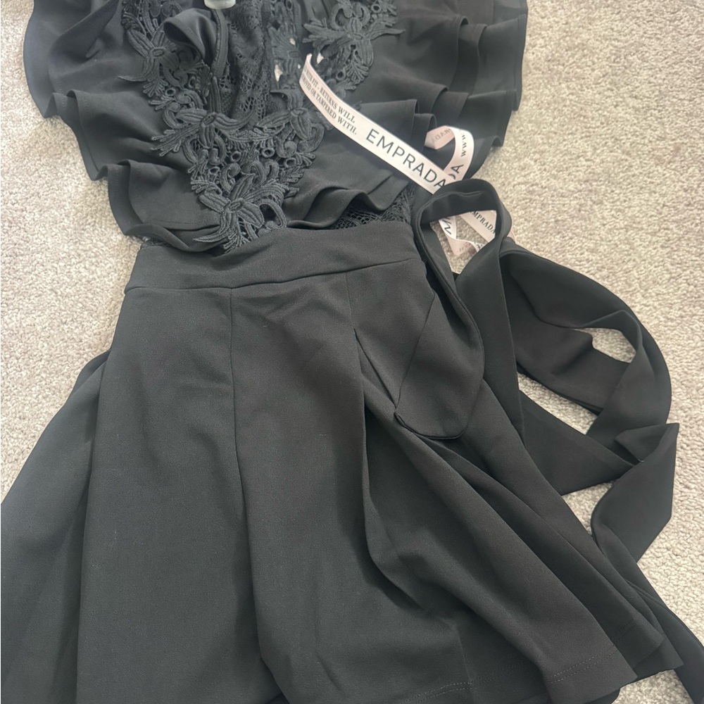 NWT Emprada Black Lace Bodice Tie-Waist Romper – Dressy